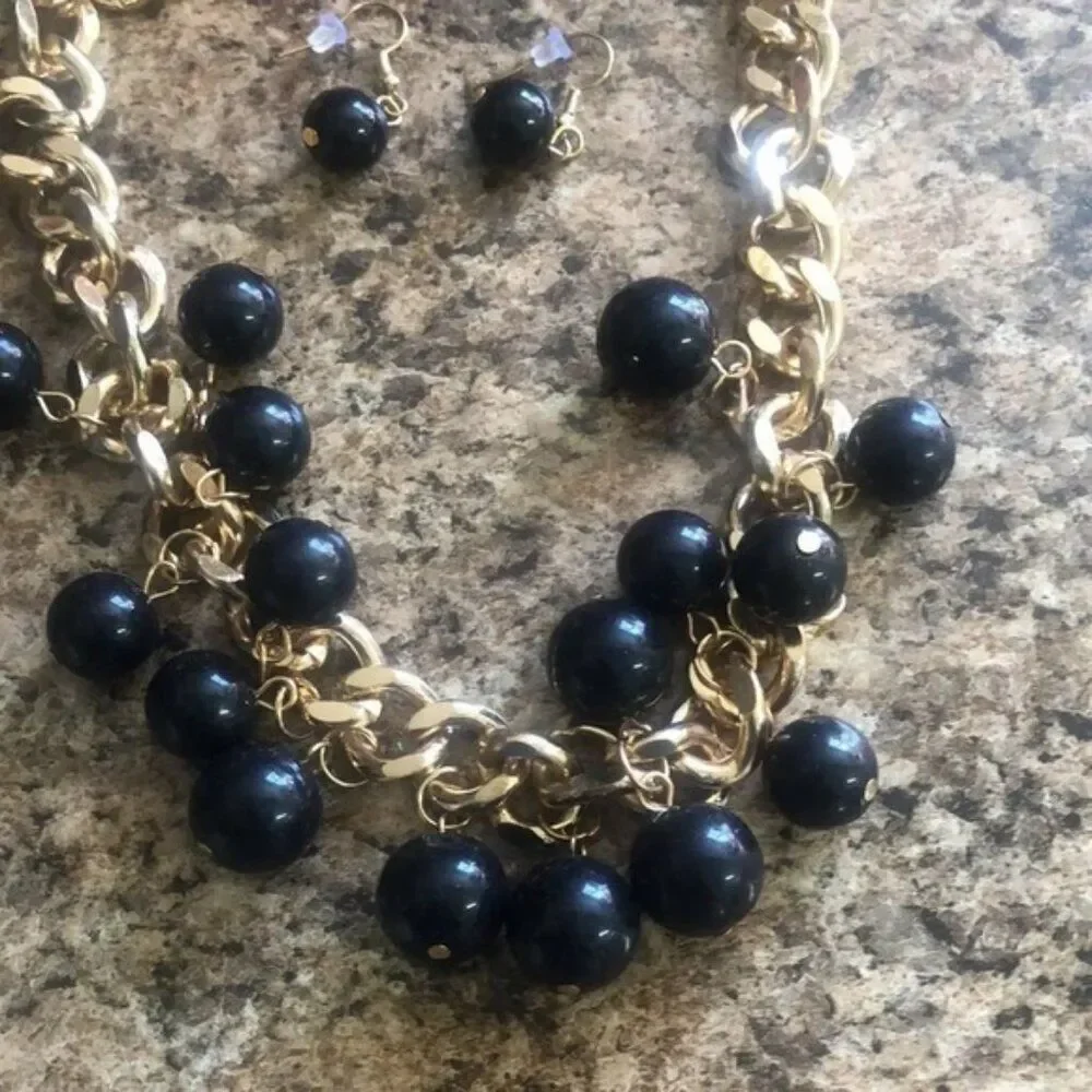 Bunchy Black Bead Bib women Necklace on Gold tone‎ Chain with matching earrings